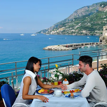 Panorama Hotel 4*