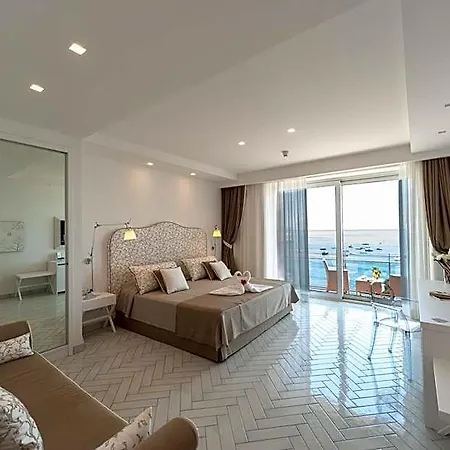 Panorama Hotel 4*