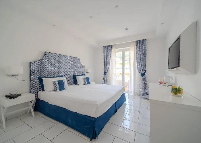 بانوراما 4* مايوري