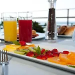 Panorama Hotel 4*